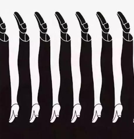 中老年人|超准老年痴呆测试树上有一个美女的背影,能一眼看出的人都很牛