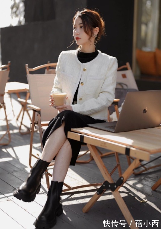 黑白配|新年如何让人眼前一亮?过膝半身裙必须安排上,优雅得体还时髦