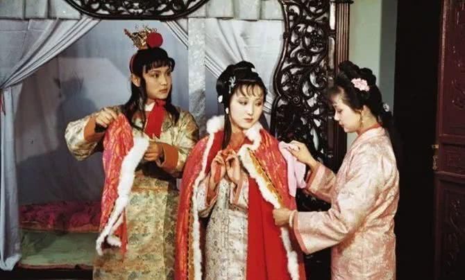 张莉|坚持不用替身的87版红楼梦,为何单独为宝钗饰演者张莉开先例