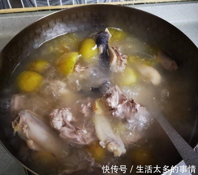 无花果鸡汤，营养丰富，清甜可口