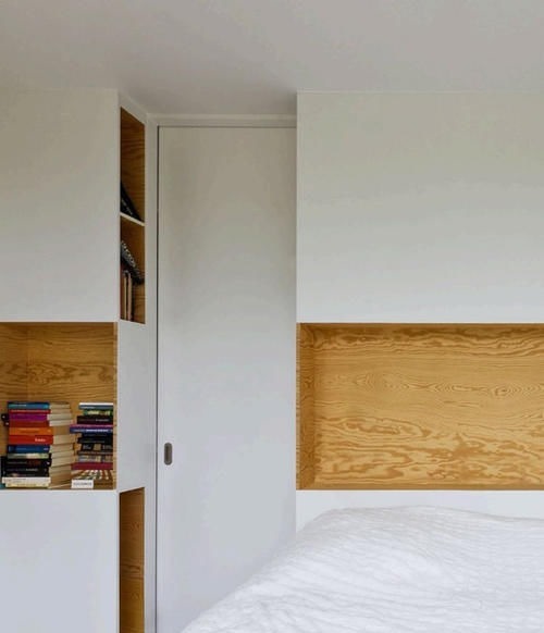 柜子|果断抛弃床头柜，打2个顶天立地的柜子，收纳真的做到极致了！