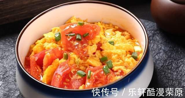 饭店|做西红柿炒鸡蛋，别只会放盐，学饭店里多放2样，香味浓郁口感好