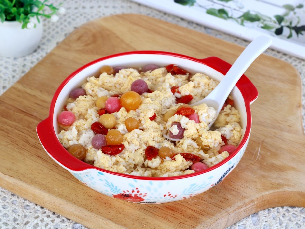 小汤圆|秋季快速早餐，8分钟上桌，营养滋补又暖胃，脸色红润气色好