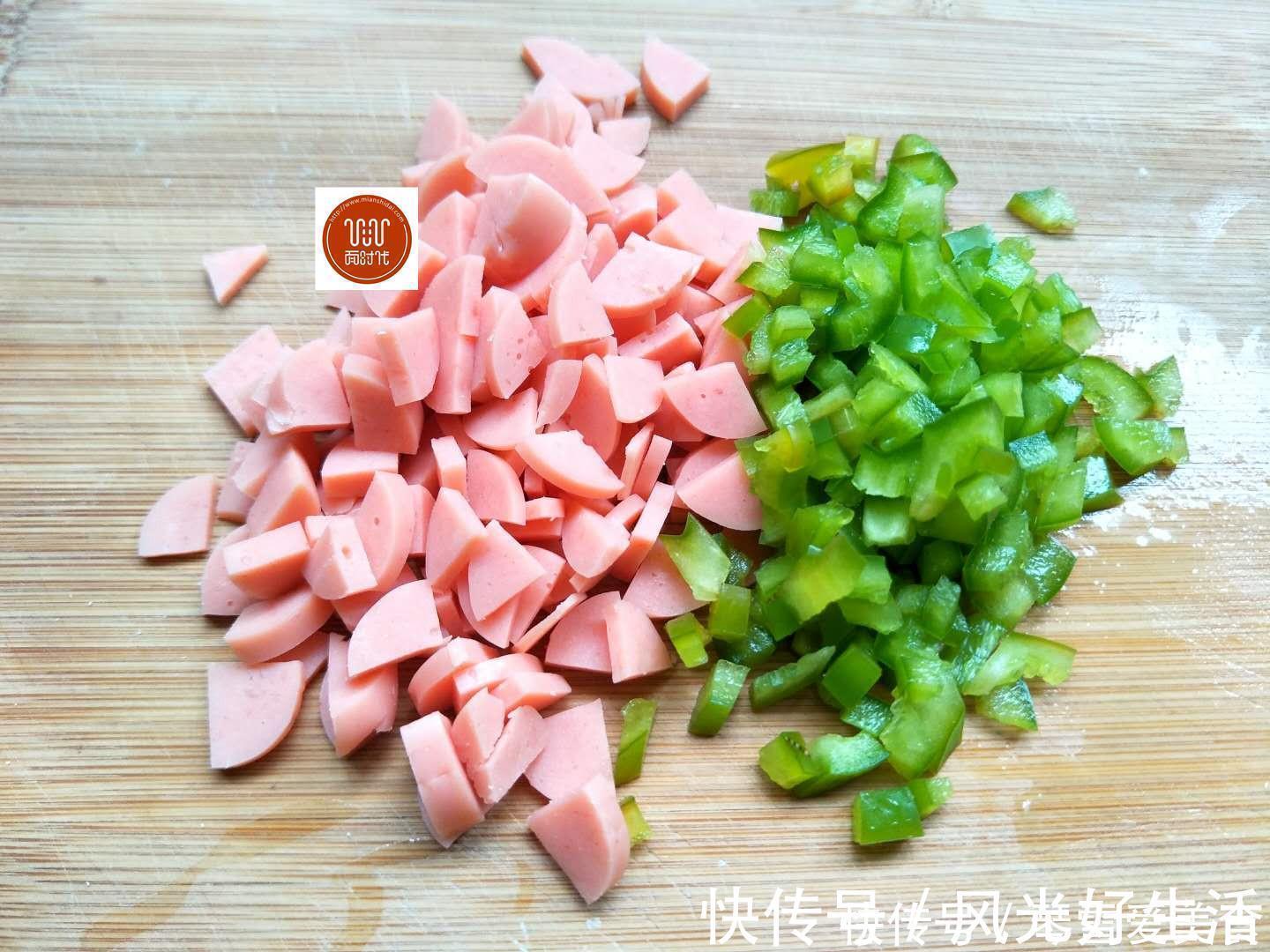 馒头|懒人早餐饼做法,不用和面揉面,越吃越香,10分钟就好,太好吃了