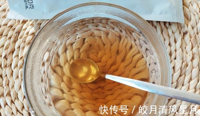 这个开胃健脾、消油解腻的饮料，自己也能做，只需准备这4种食材！