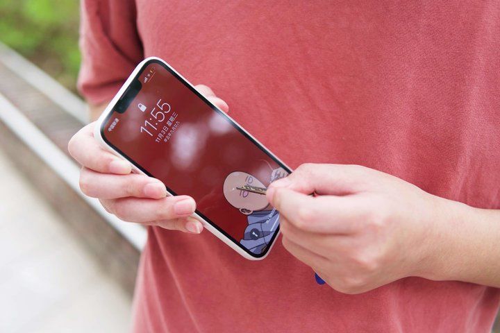 iphone|钥匙会刮花手机屏幕，是真的咩？