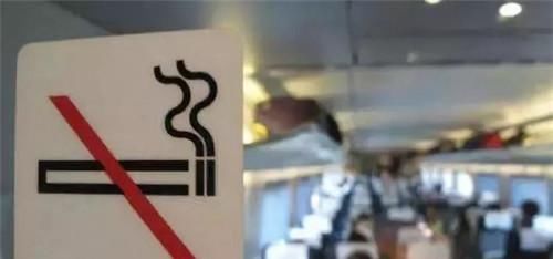 烟灰缸|民航明令禁止抽烟，为何机上还要配烟灰缸？专家：没它飞机不能开