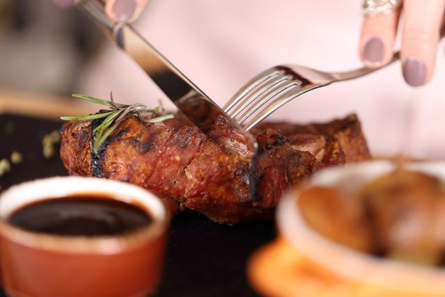 胆固醇|如果你有冠心病,怎样吃最科学做到下面4点,其实就够了