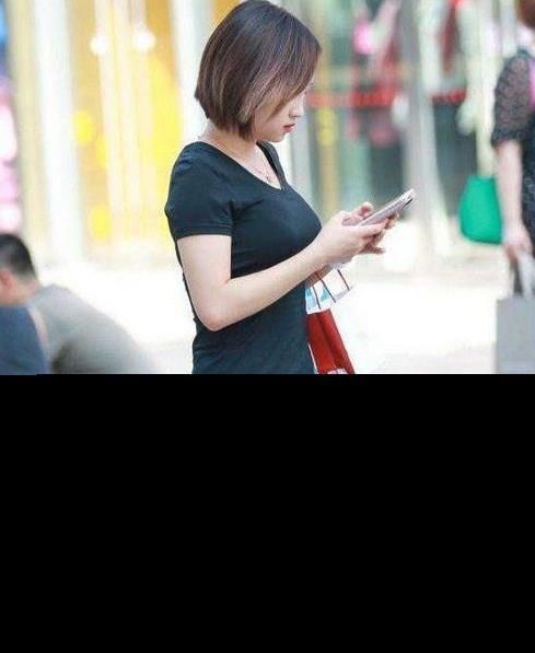 身材|紧身打底裤优雅清爽的打底裤美女,更显女性身材高挑