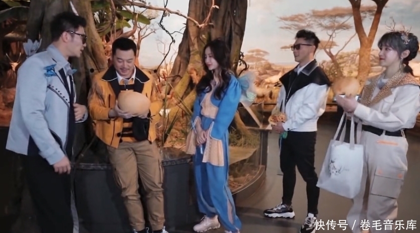 郑恺 宋雨琦打baby面部后,被曝在后台把开水倒在助理身上,做事嚣张