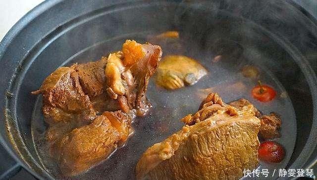 适合炖牛肉的4种食材,土豆稳居第二,最后一种是真的美味