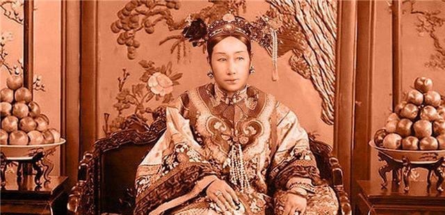 在手|慈禧太后,为何能稳固掌权47年有3张王牌在手,谁还敢夺权