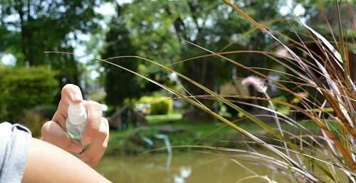 不管男女,每晚睡前用风油精涂抹肚脐,第2天好处会不请自来