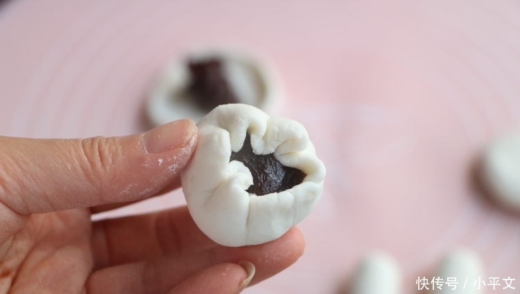 糯米粉新做法超好吃,不油炸不水煮,当零食又当早餐,上桌就光盘