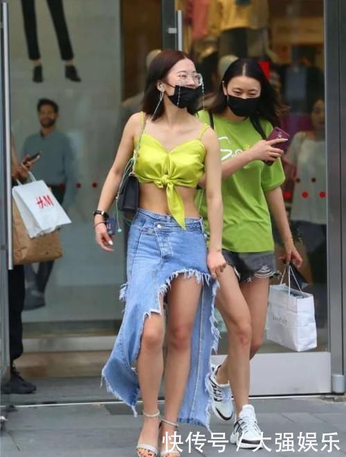 嫌热|穿牛仔裙嫌热,重新“改造”一番后美女都直呼“凉爽”