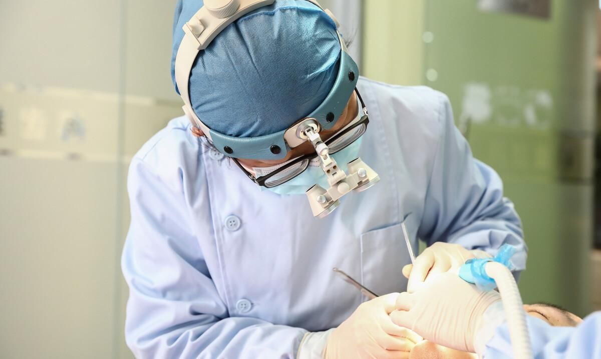 植物人|拔牙拔成植物人!高血压患者到底还能不能拔牙?专业医生有话说