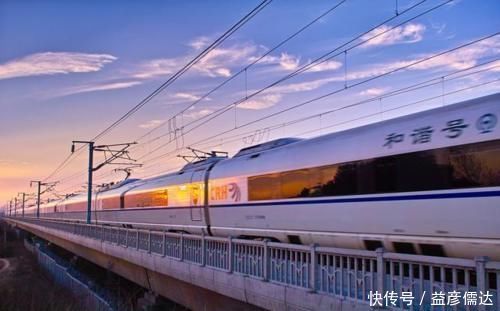 美景|中国的首个环岛高铁，串联全岛旅游线看尽海边美景，票价需300元