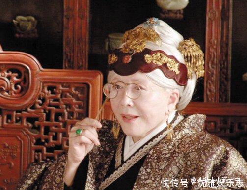 贾宝玉|黛玉穿的衣服档次有多高3件衣服,从外到里,每一件都很有品味