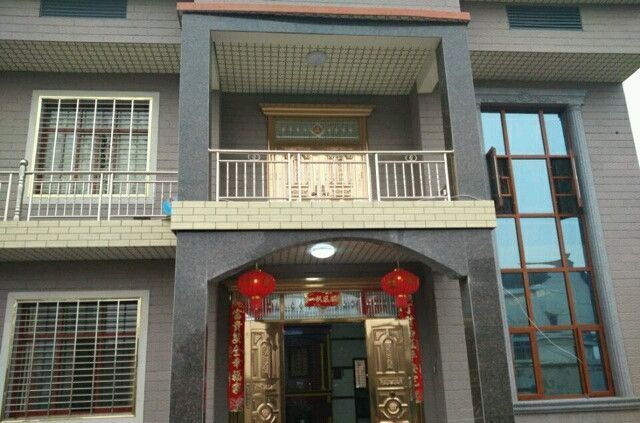 装修|晒晒农村婆家自建别墅,建房装修花200多万,是全村最豪华的!