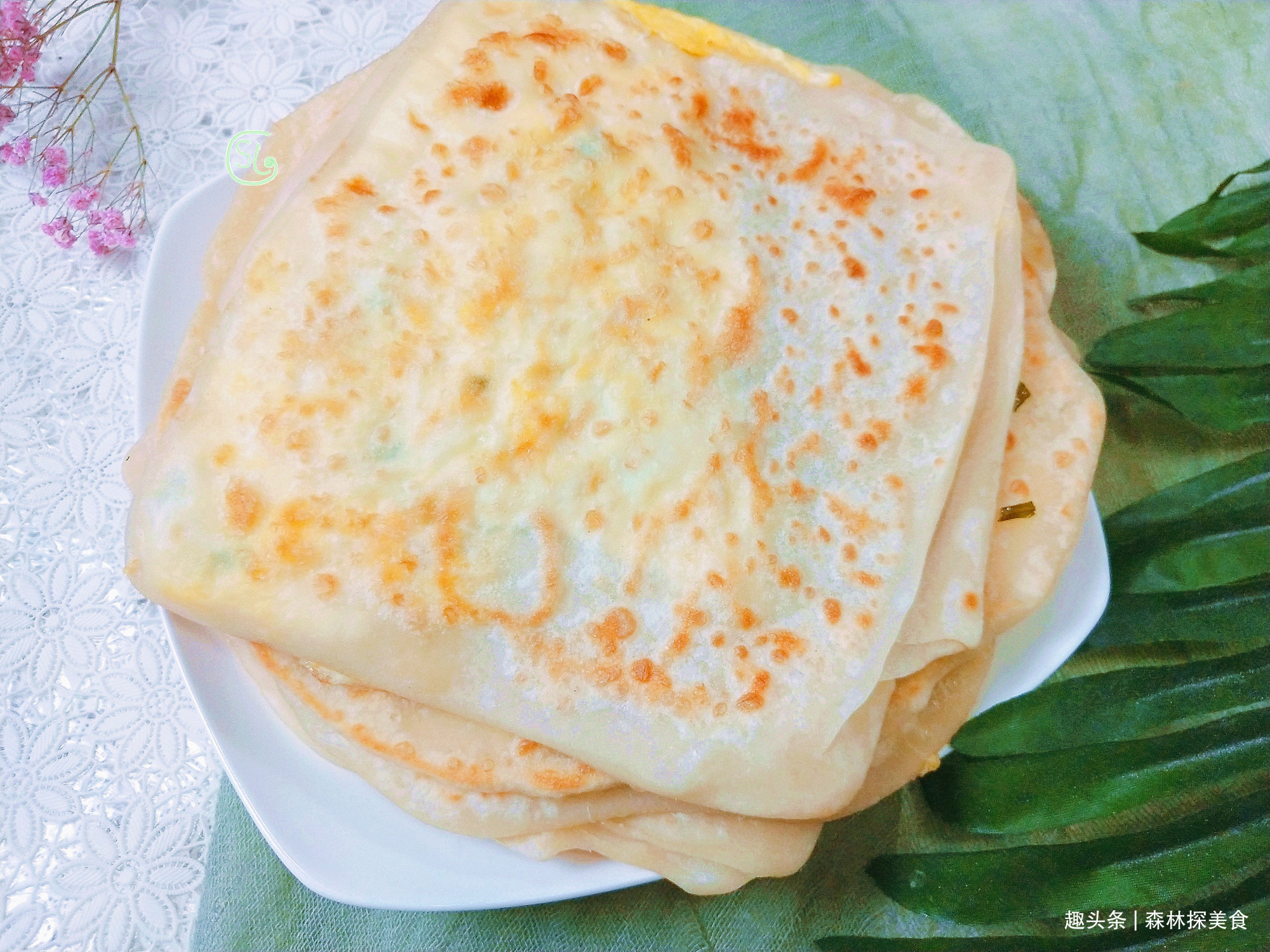 早餐|鸡蛋灌饼教你在家做,饼皮酥脆蛋鲜香,成本不到2块钱,太好吃了