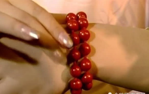 北静王#北静王为何送贾宝玉鹡鸰香珠?你看鹡鸰是何意,居心叵测