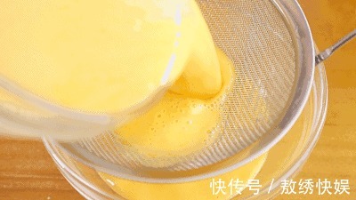 蒸制|鸡蛋羹总是蒸不好掌握4个技巧,蛋羹滑嫩无气孔,美味又好吃