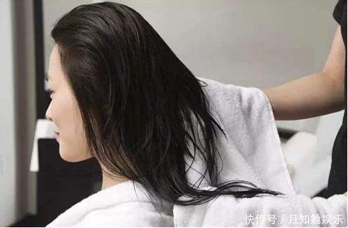 家家户户|我国第一洗发水，却被误认为外国品牌，一年卖15亿，名字家喻户晓