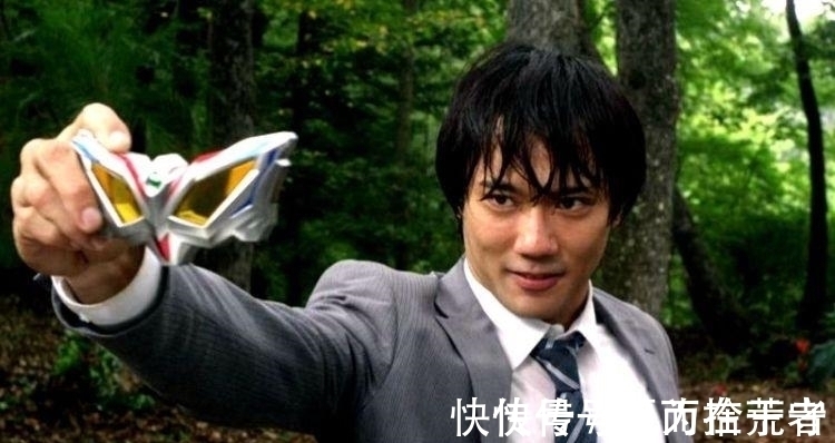 赛迦奥特曼|奥特曼 变身时人间体不配合怎么办?看看他们的下场!