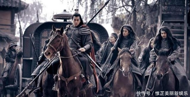 许褚|如果许褚和典韦夹攻吕布,多少回合能杀吕布?吕布:我将反杀