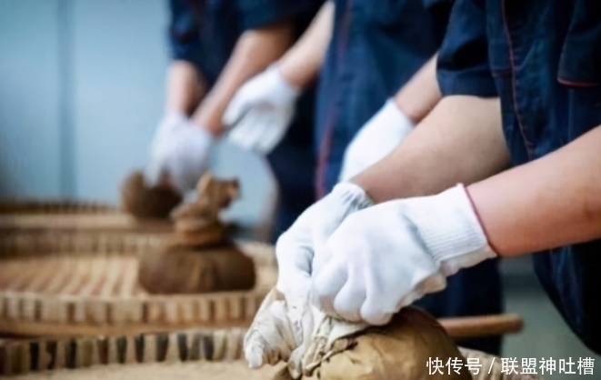 非卖品$库存几十万吨,曾一斤上万元,如今为何“连买带送”都没人要?