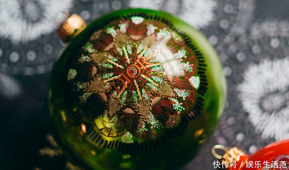  Dior|Dior灯泡的蜕变之路——从46元到4600元