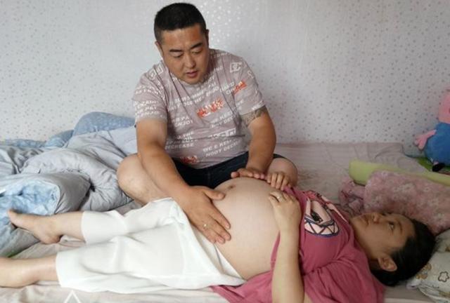 宝妈|90厘米“袖珍”女孩执意生娃,孩子顺利出生后,全家人却没了笑容