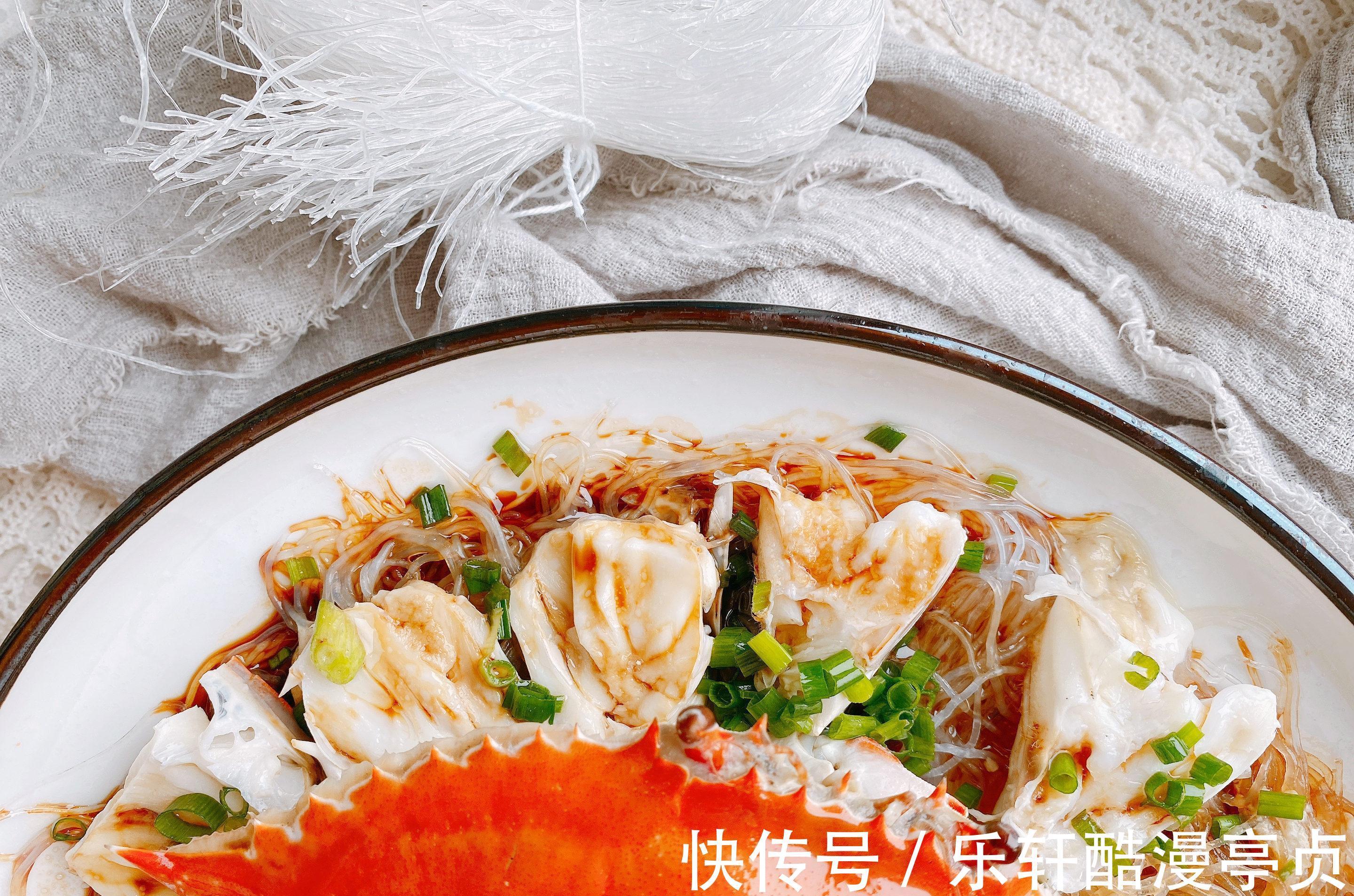 葱油梭子蟹|江浙沪时令菜“葱油梭子蟹”，掌握2点，肉质细嫩，鲜得掉眉毛