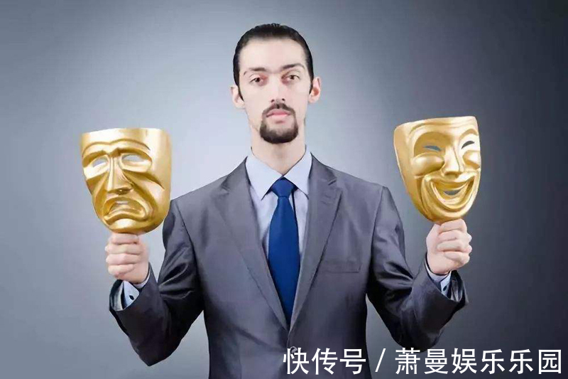 上联@老板出上联：“两横一竖就是干”，员工对出下联后，老板很不舒服