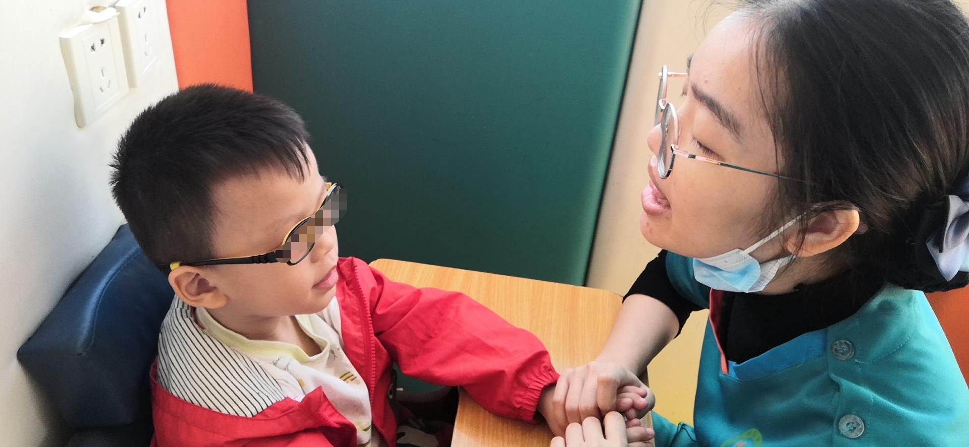 家长|宝宝语言发育迟缓的罪魁祸首,家长太容易忽略了!