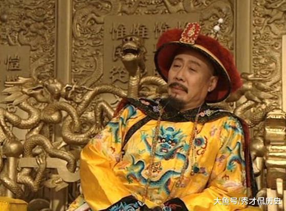 康熙写了一个“墨”字,皇子们无一对出,弘历随手一字,令其大悦