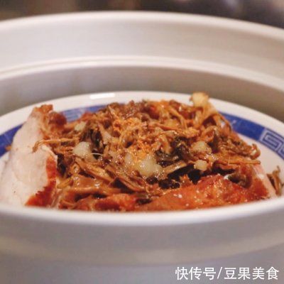 这么好吃的梅菜扣肉做法，现在知道还不晚