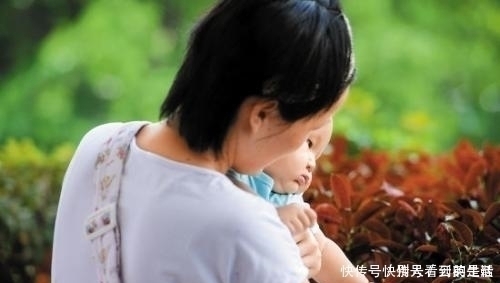 小宝宝|出生没几天的宝宝,回家后“一脸嫌弃”:就这家庭条件也敢生我?