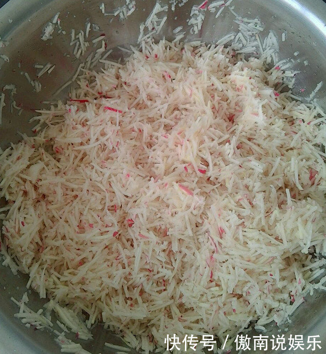 老婆三天两头做这道菜,成本才几毛钱,比肉还香,全家都吃不够!