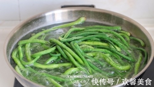 味道棒|夏天,遇到豇豆,一买就是60斤,知道做法后,朋友们都效仿