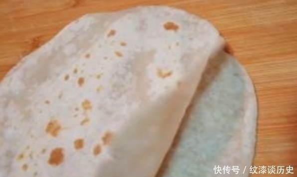 外婆|外婆烙饼方法超简单，1分钟烙2张，每张都鼓泡，又薄又软超好吃