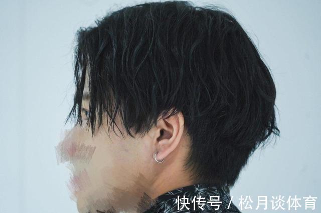 男性|日本小哥3年苦练化妆,效果惊艳如整容:男人不化妆很吃亏