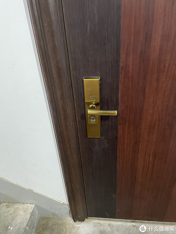 富得流油|终于有时间应值友要求写一篇门锁被502堵住的开锁经历