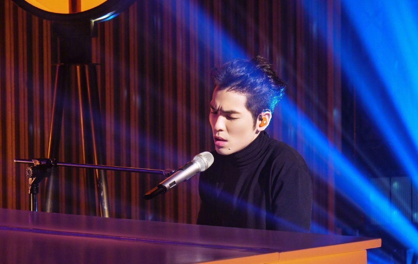 黄霄云|华晨宇、周深、米希亚形成分水岭,《歌手》舞台逐渐开始划分档次