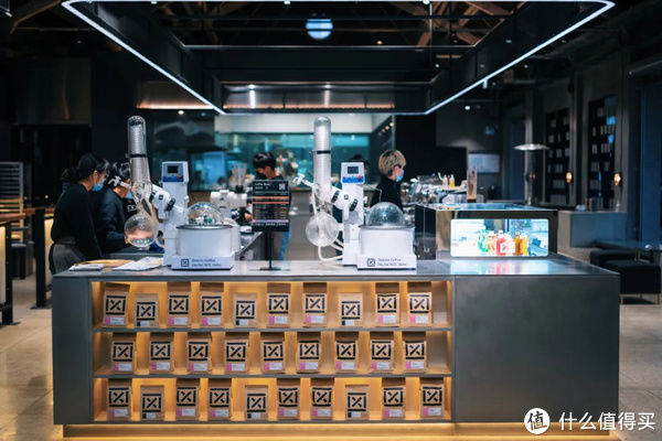 玫瑰|旅行其实很简单 篇九百八十七：入住送粉色玫瑰，整家酒店都是Pink！Pink！Pink！