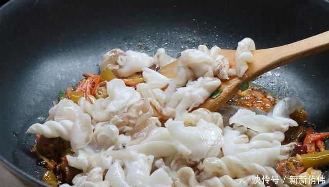 疲劳最怕这个菜，三天两头吃，腰好骨头硬朗，25元一斤也要买