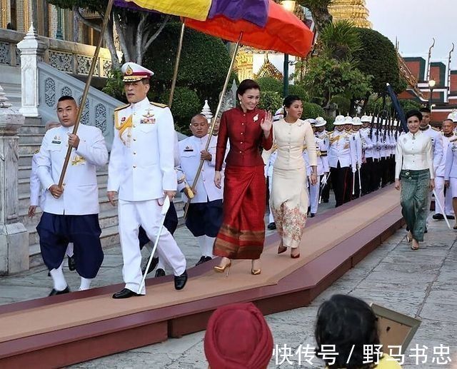 苏提达|诗妮娜笑容太有感染力！粉裙尺码太小看着好勒，就是比苏提达惊艳