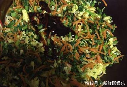  小白菜|饺子皮水煎包，做法简单，但味道不简单