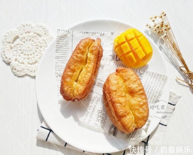 最近宅家炸油条火了,用对配方一次就能成功,气孔充足,蓬松酥脆