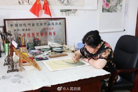 书画|好棒！70岁奶奶拿到中国美院书画双学位